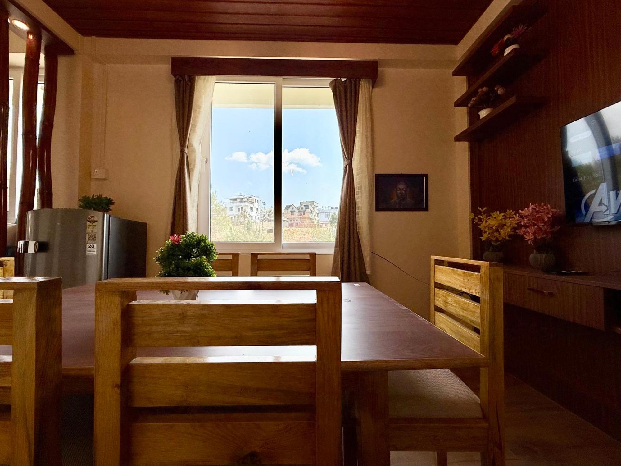 Yepplo Holiday Home - Complimentary Breakfast - 24 Hrs Caretaker & Power Backup Шиллонг Экстерьер фото
