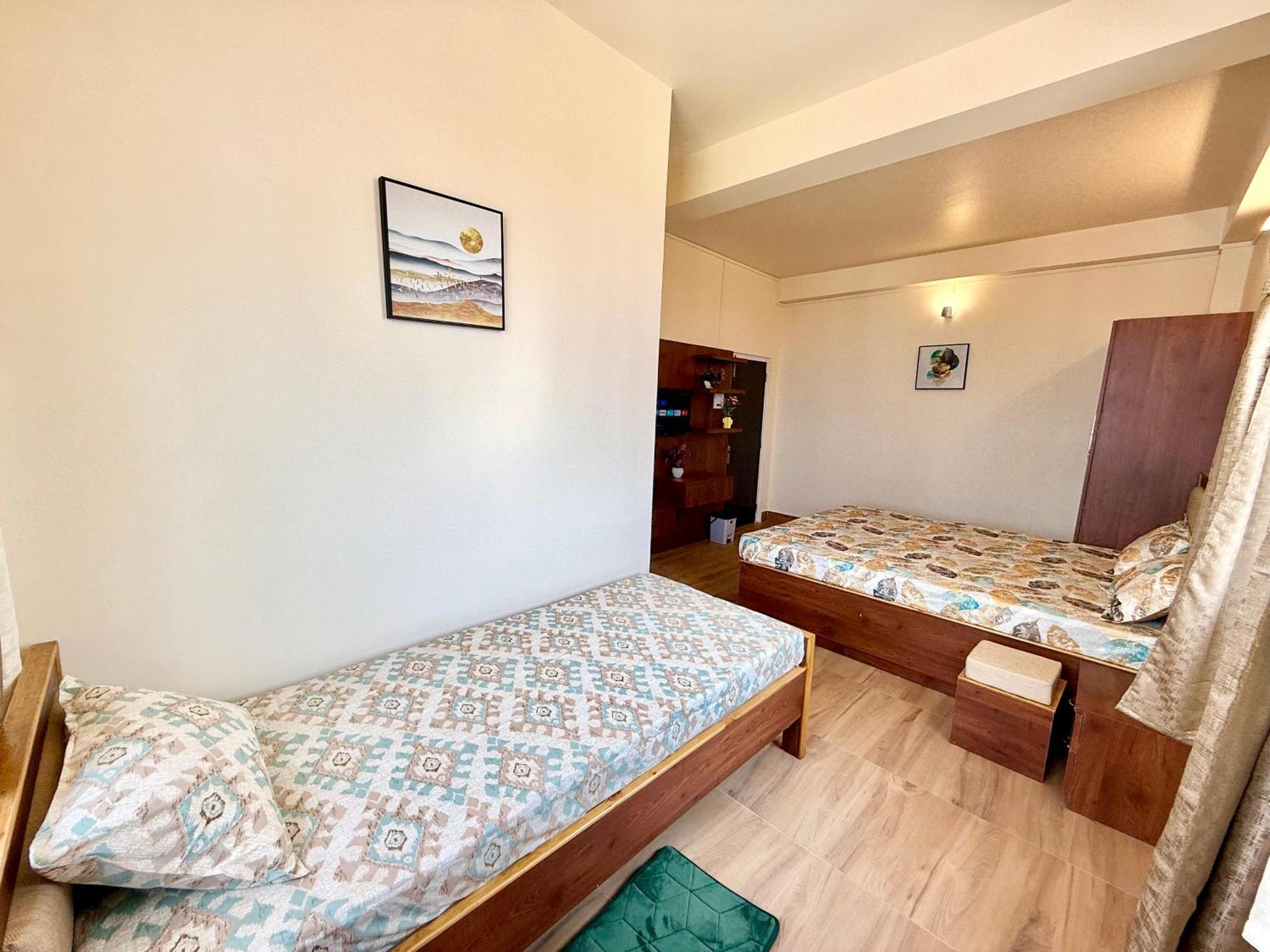 Yepplo Holiday Home - Complimentary Breakfast - 24 Hrs Caretaker & Power Backup Шиллонг Экстерьер фото