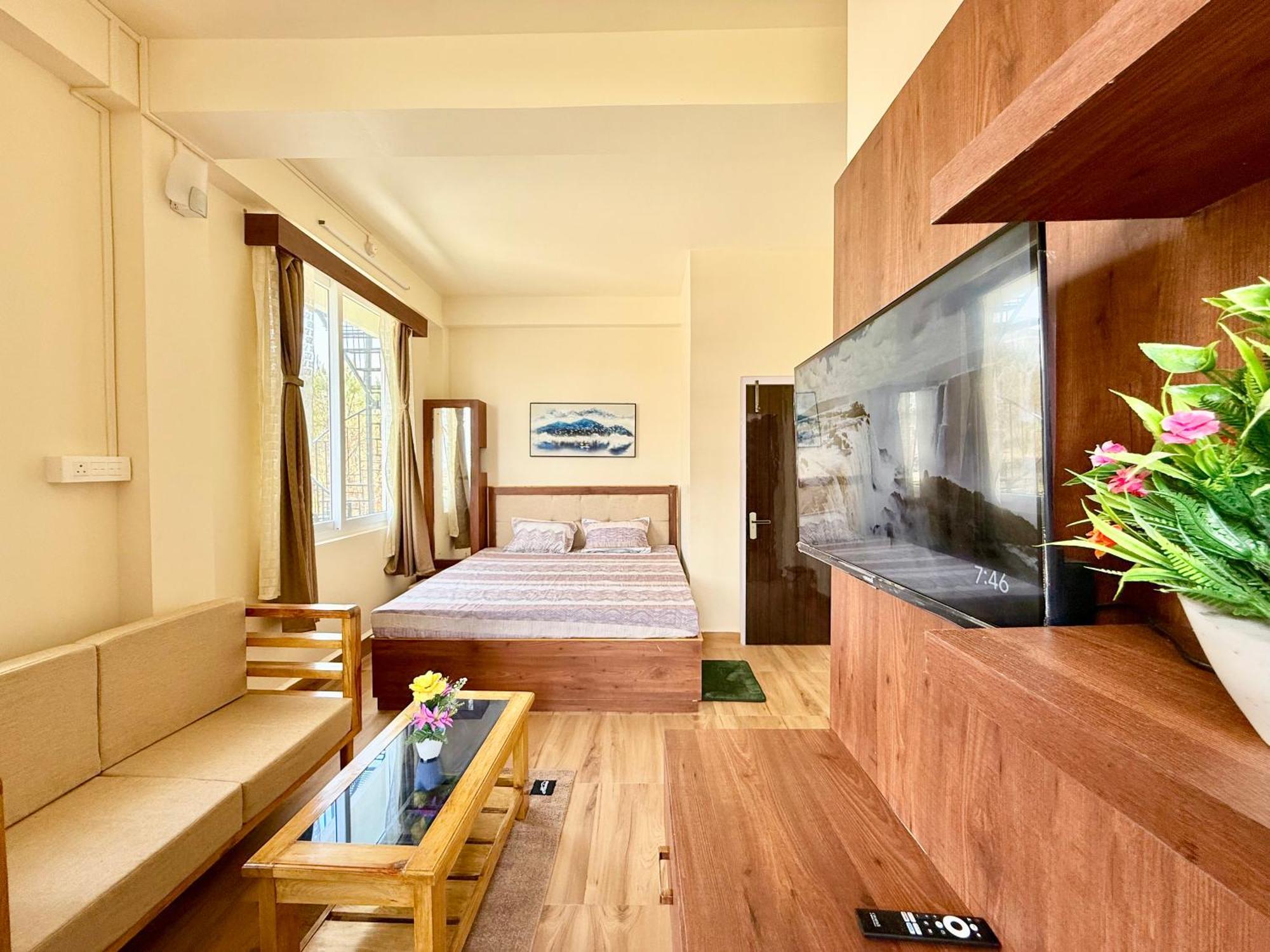 Yepplo Holiday Home - Complimentary Breakfast - 24 Hrs Caretaker & Power Backup Шиллонг Экстерьер фото